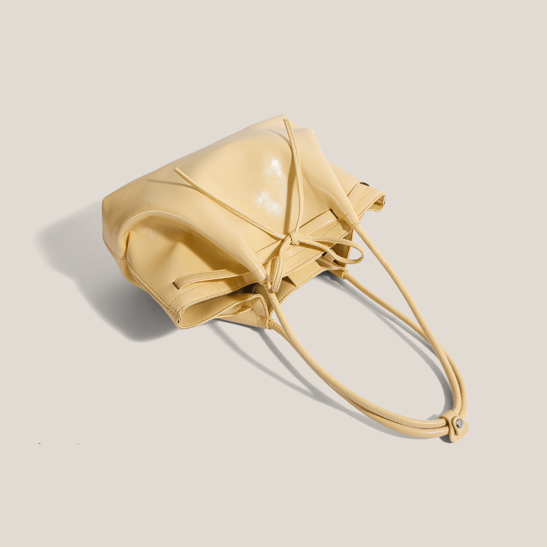 Clara | Bolso tote con detalle de lazo