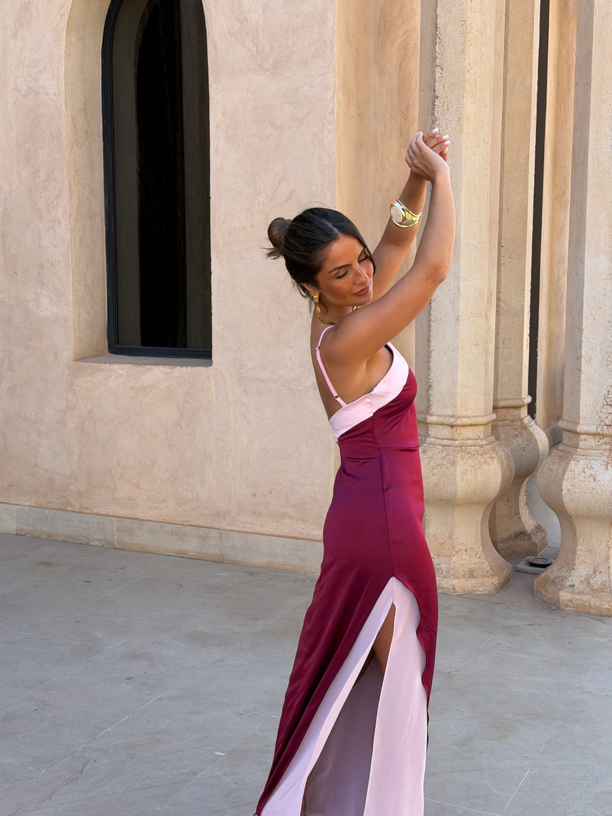 Claudia | Vestido largo bicolor con cuello halter