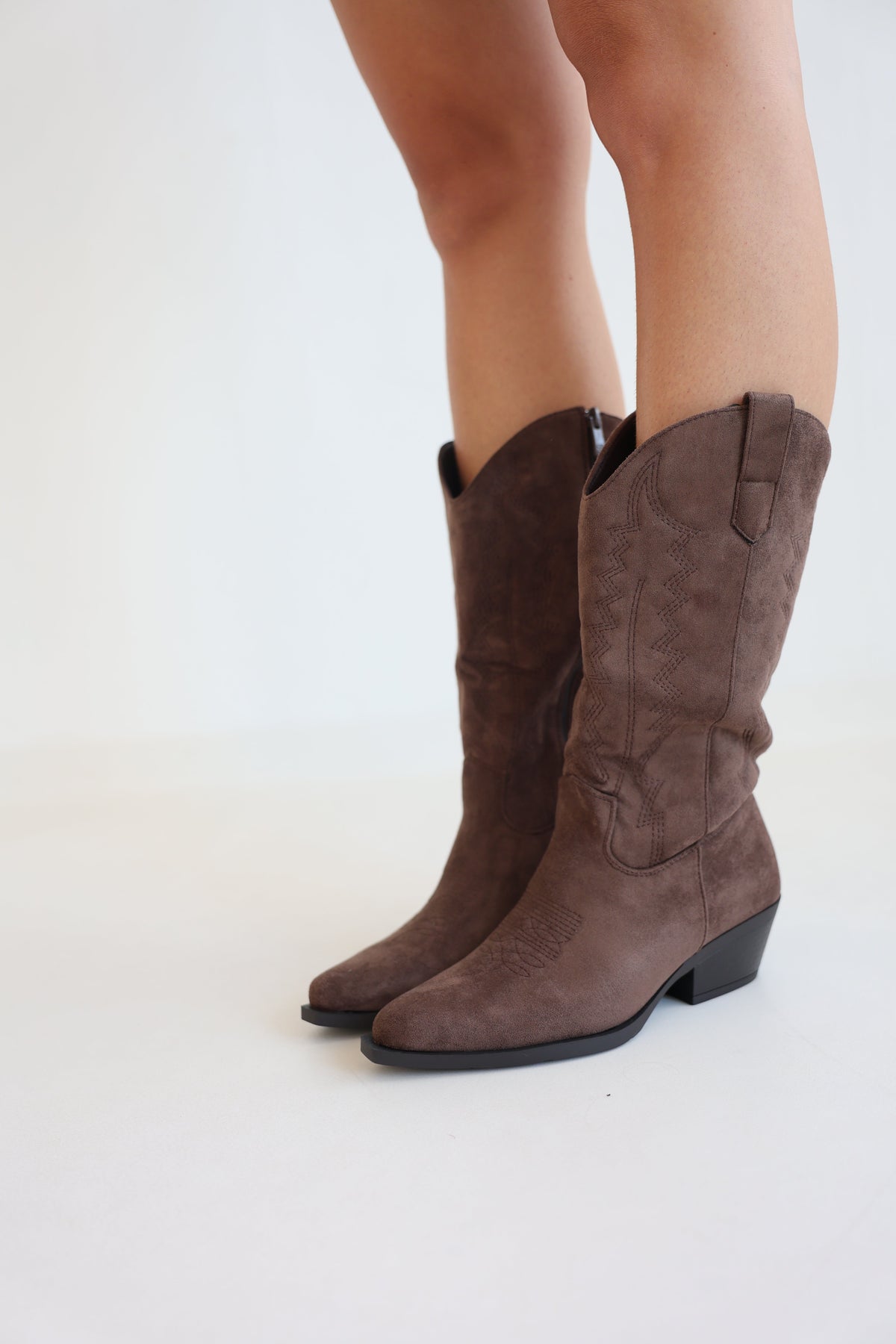 Botas Camperas de Tacón Ancho