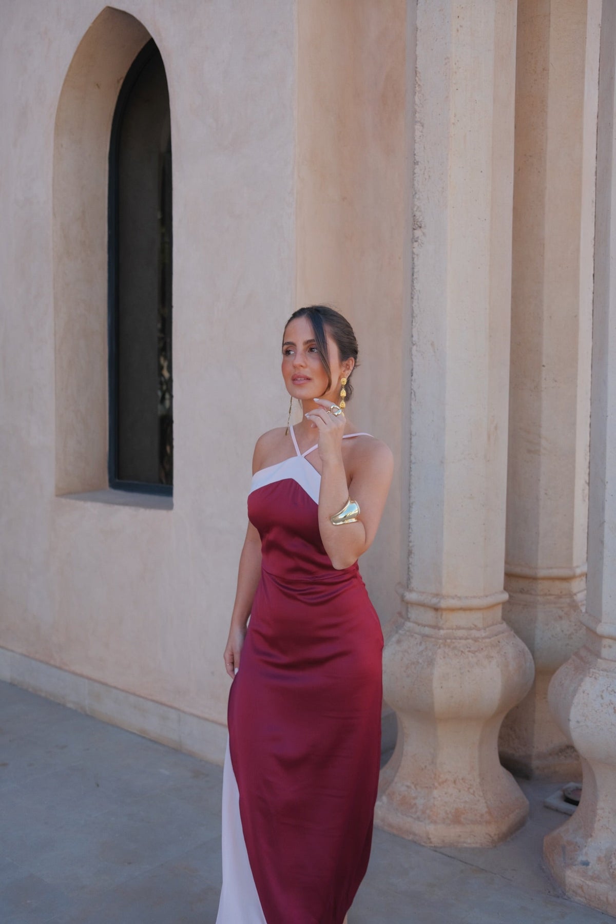 Claudia | Vestido largo bicolor con cuello halter