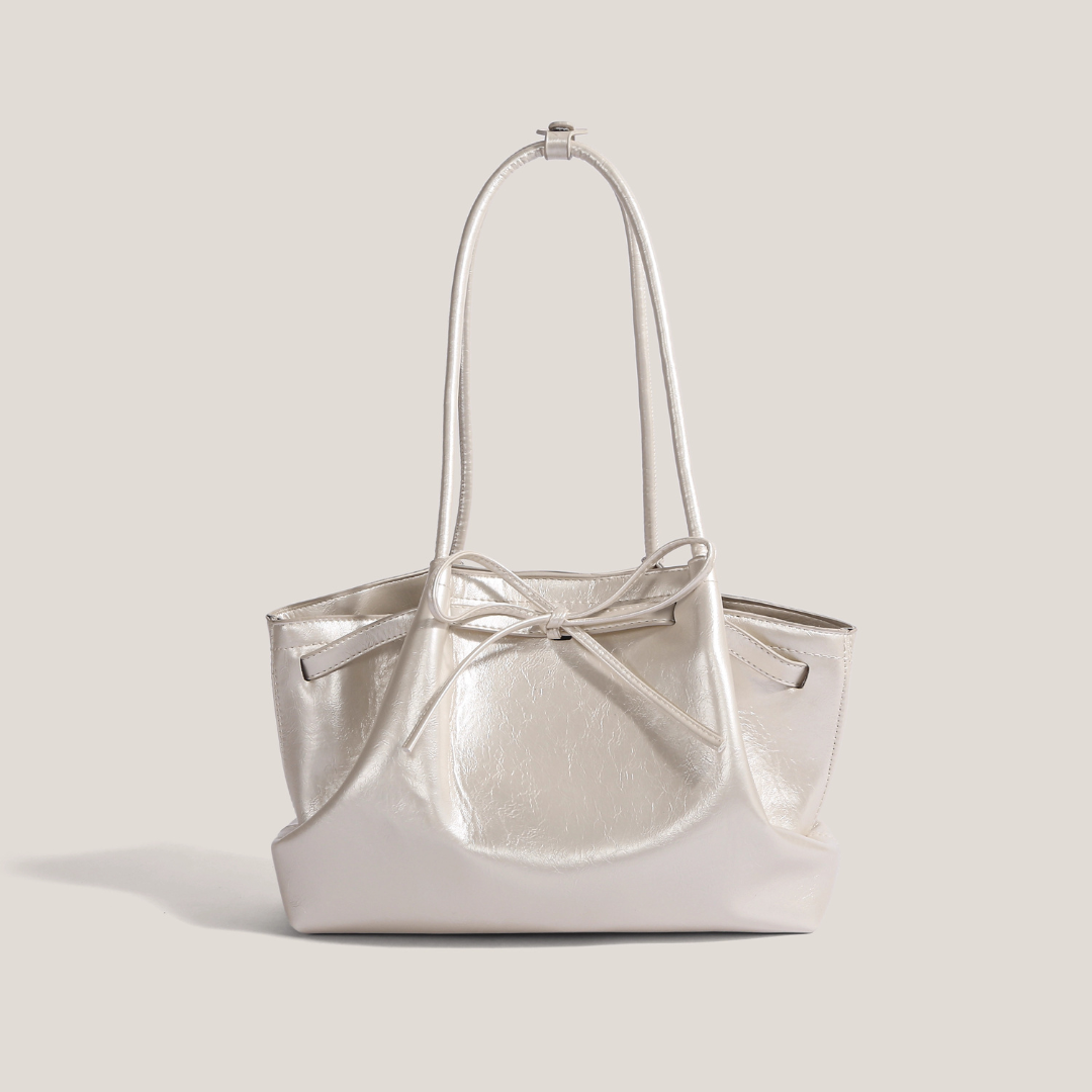 Clara | Bolso tote con detalle de lazo