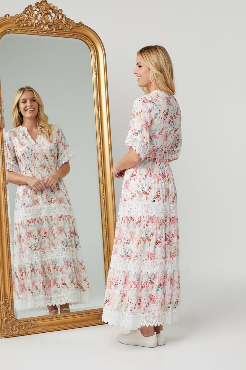 Vestido Maxi con Detalle de Encaje Floral