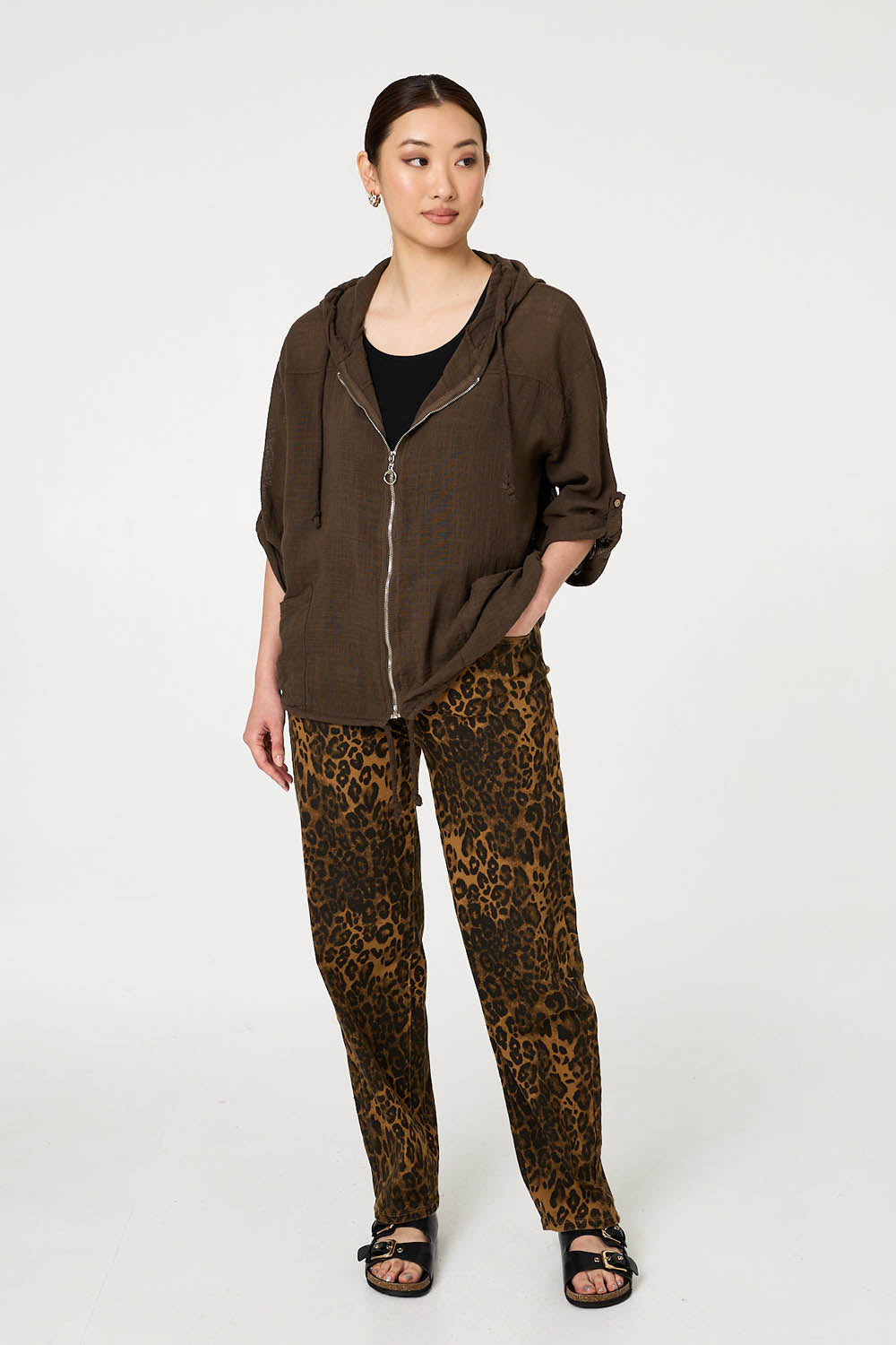 Estefanía | Chaqueta ligera con capucha y mangas 3/4