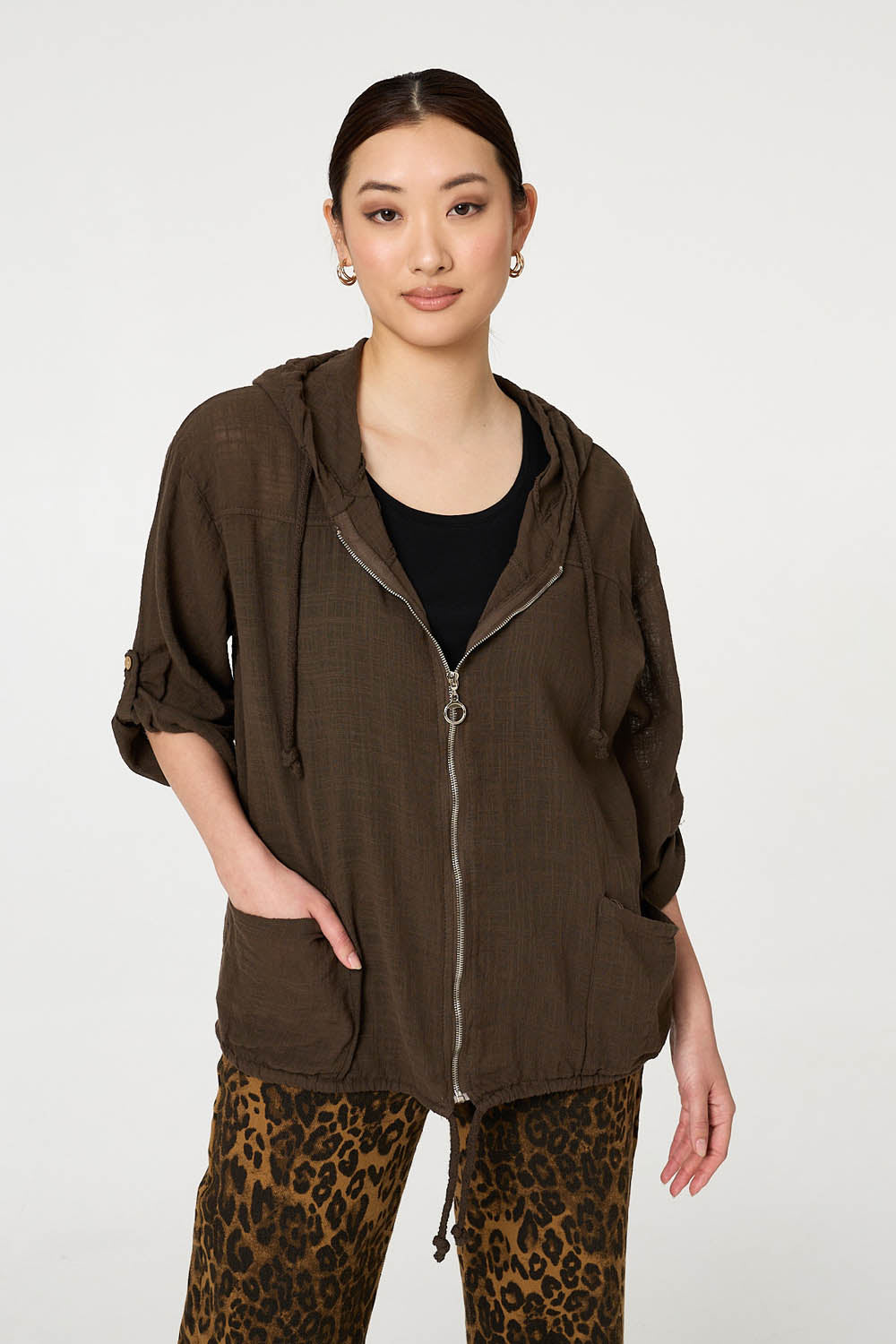 Estefanía | Chaqueta ligera con capucha y mangas 3/4