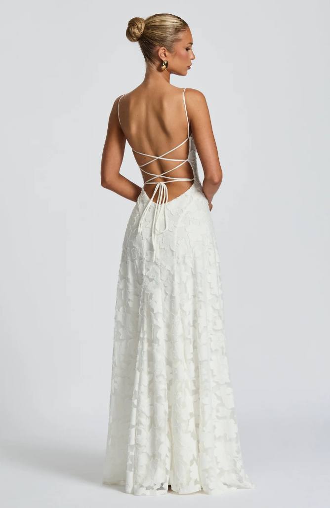 Vestido LISS | Encaje Maxi Elegante
