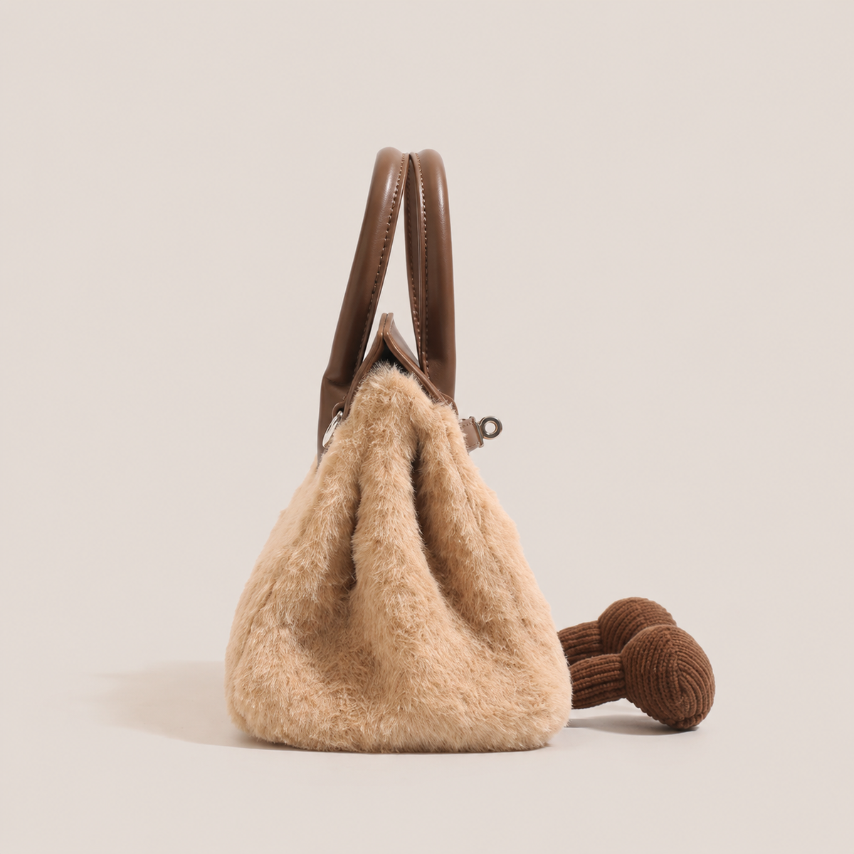 Lola | Bolso tote de peluche con detalle de sonrisa